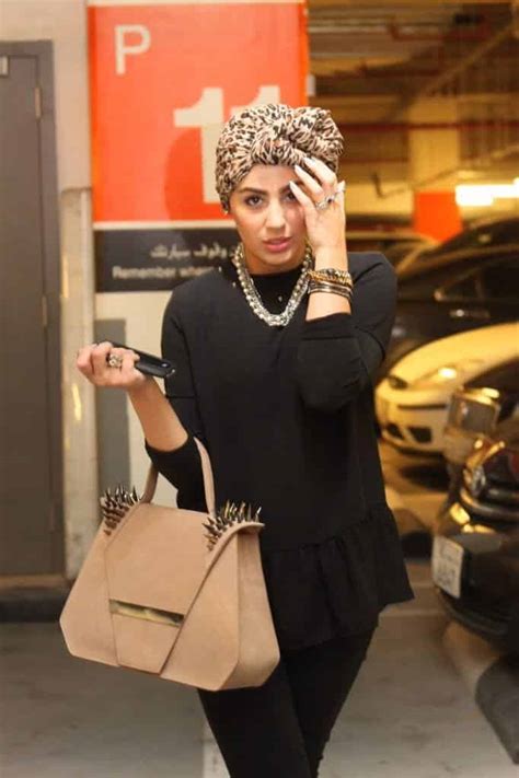 18 Cute Ways To Tie Hijab With Different Outfits