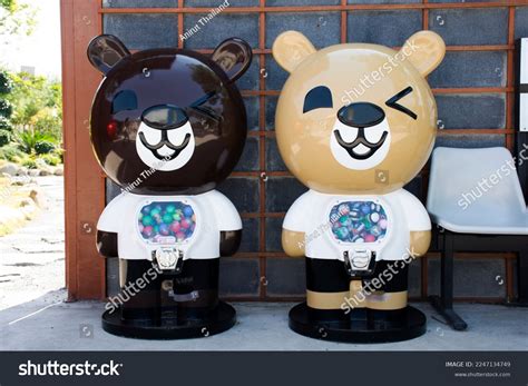 19 Thai Gashapon Images, Stock Photos & Vectors | Shutterstock