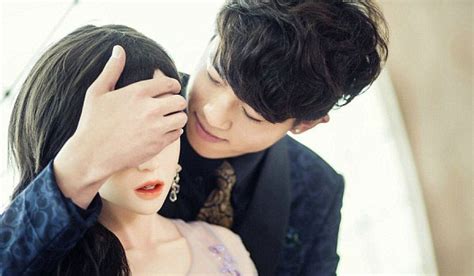 Dying Man Marries Sex Doll To Prevent Heartbreak