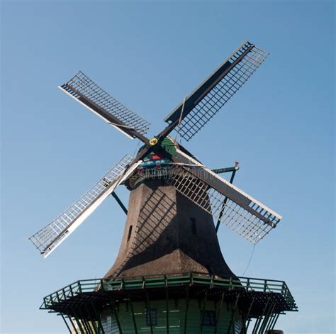 Nederlandse Windmolen stock afbeelding. Afbeelding bestaande uit reis ...