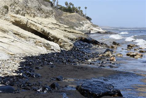 Big Oil Spill Along Refugio Coast