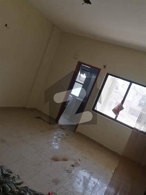 3RD FLOOR PORTION 3 BED LOUNGE AVAILABLE FOR RENT Gulshan E Iqbal