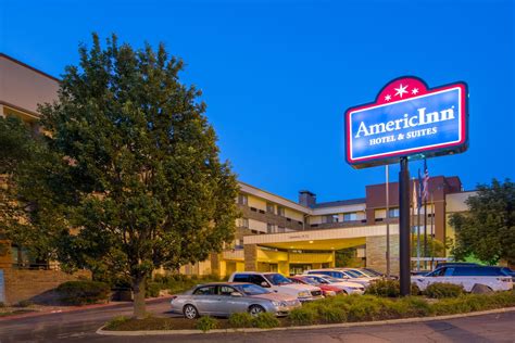 AmericInn by Wyndham Omaha | Omaha, NE Hotels