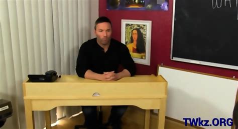 Teen Gay Reaches Orgasm