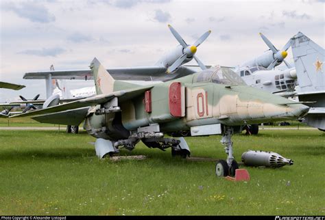 01 Russian Federation Air Force Mikoyan Gurevich Mig 27 Photo By