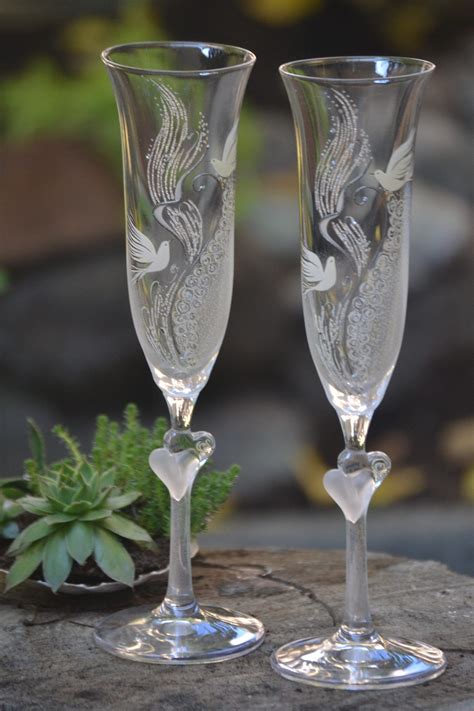 Set Of Wedding Glasses Dove Wedding Favors Reception Etsy In 2022