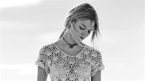 Martha Hunt Eyes Blue Redhead Celebrity Model Skinny Blonde