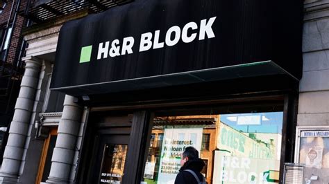 H&R Block sues US Federal Trade Commission over tax ads probe | CNN Business