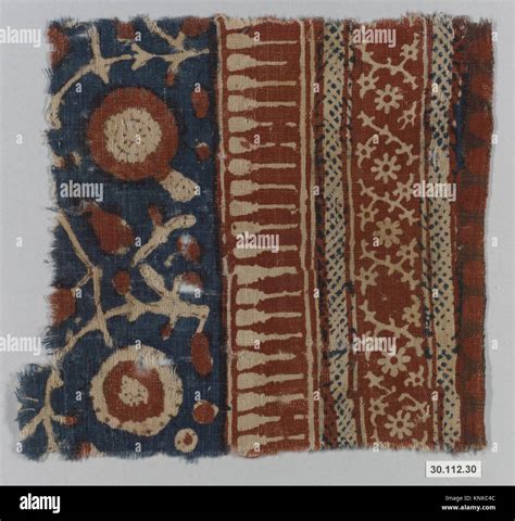 Textile Fragment 16th Century Made In Gujarat India Found Near