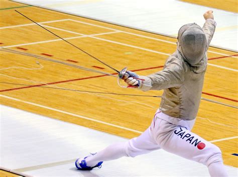 【フェンシング】東京五輪代表の吉田健人が連覇に王手「しっかり勝ててうれしく思う」 スポーツ写真ニュース 日刊スポーツ