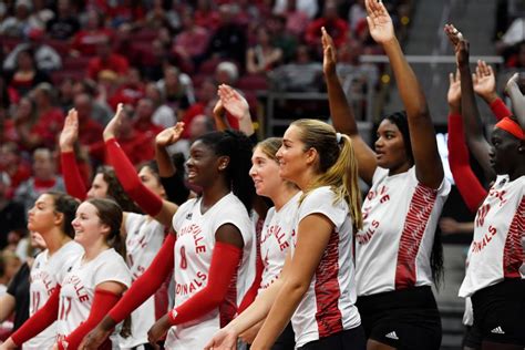 Louisville volleyball is No. 2 seed as it looks to make another run at NCAA championship - Yahoo ...