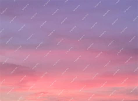 Premium Photo | Pink and purple sunset sky