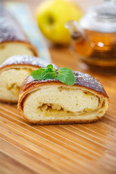 Apple Strudel Stock Image Image Of Raisins Apples Filling 37964227