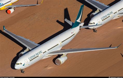 B Hlr Cathay Pacific Airbus A Photo By Tommyng Id