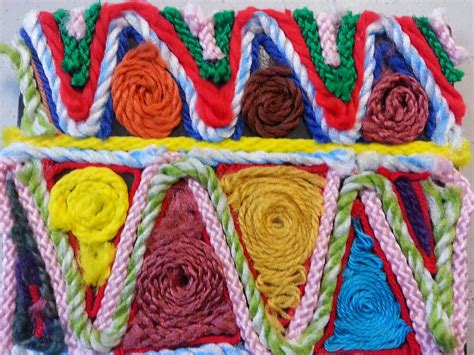 We Care Arts Mexican Yarn Painting
