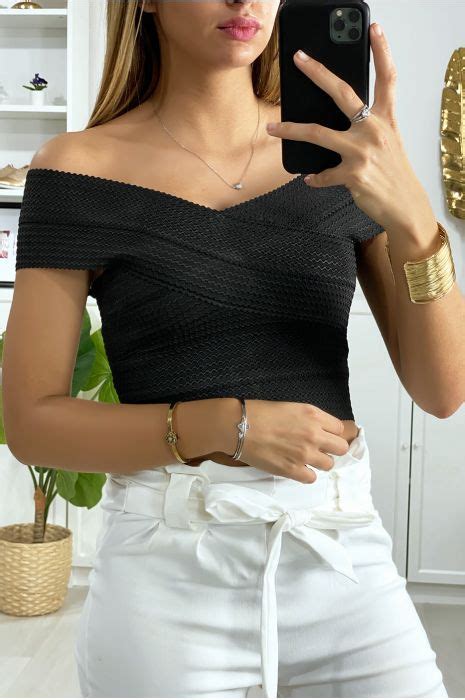 Crop Top Noir Col Bateau Crois Au Buste