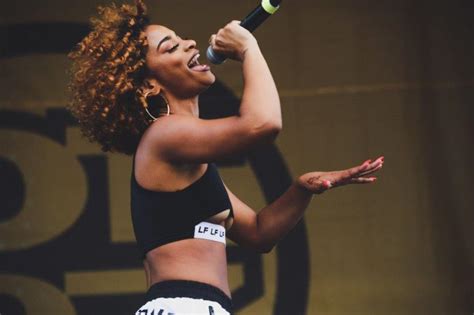 Hot S Sold Out Summer Jam Celebrates Hip Hop With Cardi B Meek Mill Migos More