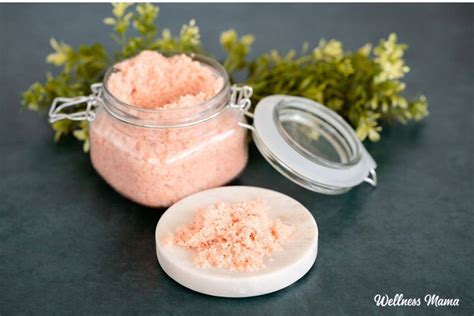 DIY Himalayan Salt Scrub Recipe + Tutorial