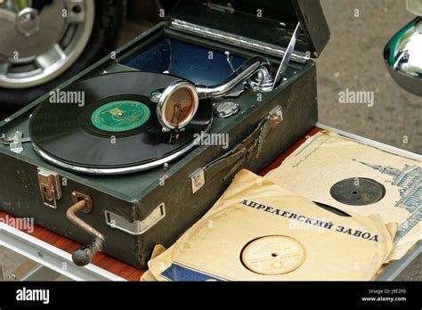 Photo Old Record Player Stock Photo Alamy