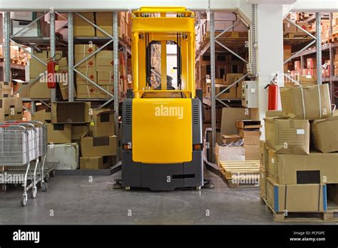 High Rack Stacker Forklift Hi Res Stock Photography And Images Alamy