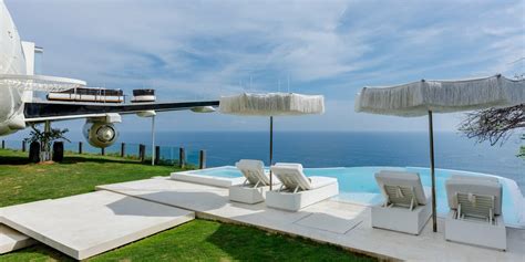 Abandoned Jet Transformed Into Cliffside Bali Luxury Villa Designboyo