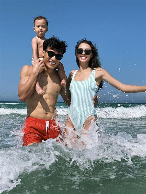 V T Y C A B I Ti N D Ng Di N Bikini Khoe H Nh Th G I M T Con