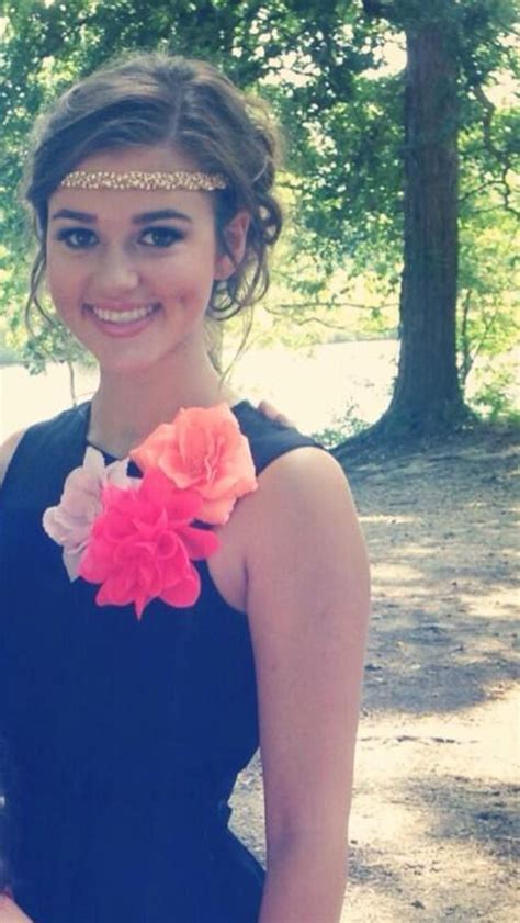 Sadie Robertson She Is So Gorgeous Petty Girl Sadie Robertson Prom