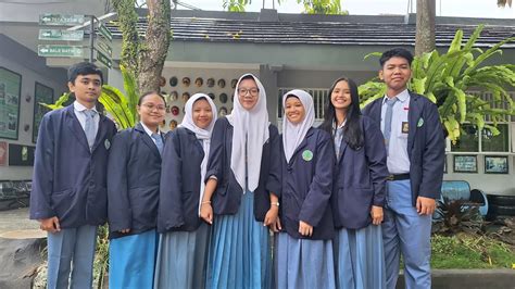 Siswi Smk Negeri 12 Malang Direkrut Bergabung Di Dunia Kerja Radar Malang