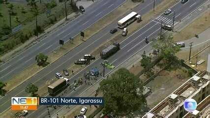 PM Ajuda A Desbloquear Rodovias Federais Interditadas Por Manifestantes