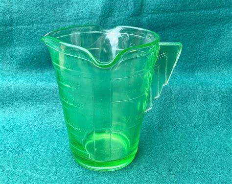 Vintage 1930s Art Deco Uranium Green Depression Glass 8 Oz Measuring Cup Etsy