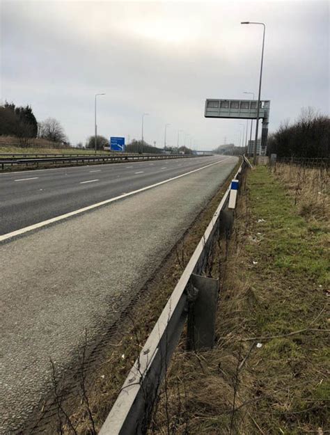 M62 Closed Police Incident Shuts Off Motorway In Both Direction Uk