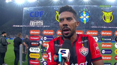 Vídeo Willian Oliveira elogia desempenho do Vitória e lamenta derrota