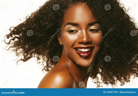 Estilo De Vida E Conceito Dos Povos Retrato De Um Sorriso Africano