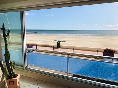 Vente Palavas T2 Cabine 1ère Ligne Vue Mer Direct Immobilier