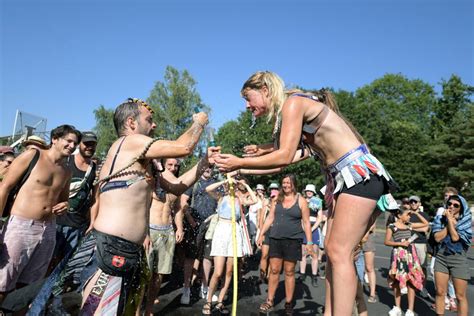 C Est Le Dernier Jour Du Festival D Aurillac Trois Spectacles Du Off