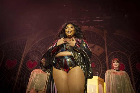 Stop fat-shaming Lizzo: Laugh at these iconic memes instead – Film Daily