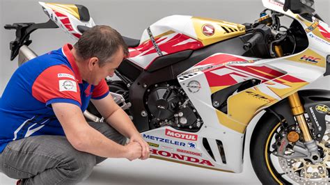 John Mcguinness Tt Special Edition Fireblade Honda Uk Motorcycles