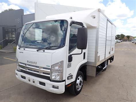 2013 ISUZU NPR AUTOMATIC PANTECH JTFD5241166 JUST TRUCKS