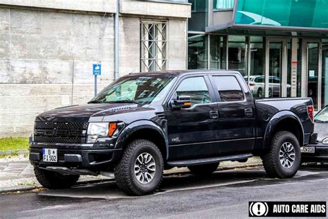 Ford F150 V6 vs V8 Engines: Detailed Comparison