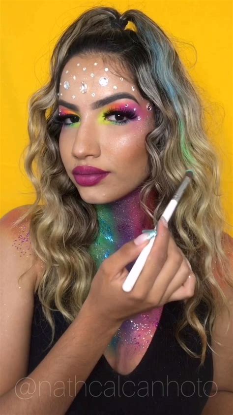 Make Neon Carnaval Carnavalpinterest Vídeo Maquiagem Carnaval Maquiagem Carnaval Glitter