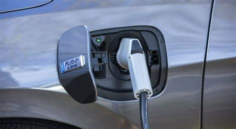 Ue Valuta Ok Ad Auto Ibride Plug In Ed Alle Elettriche Con Range