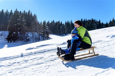 Rodeln am Skilift Winterberg Schonach Badische Weinstraße