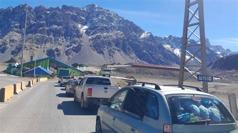 Gran movimiento en el paso Cristo Redentor y demoras de más de 4 horas