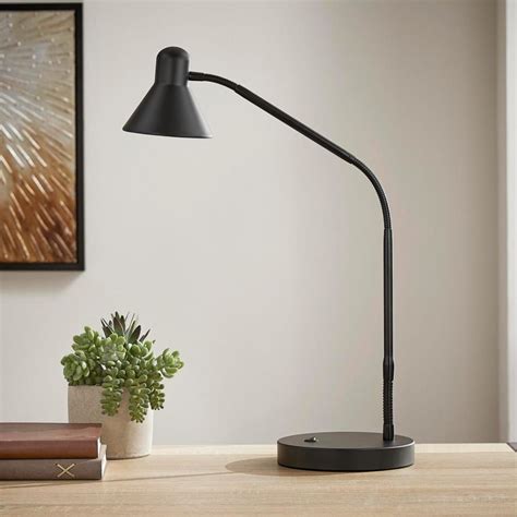 10 Desk Lamps That are Perfect for Your Home Office (Or Reading Nook ...