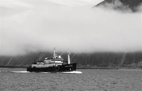 Crab Boat In Dutch Harbor Alaska Jonathan E Shaw Flickr