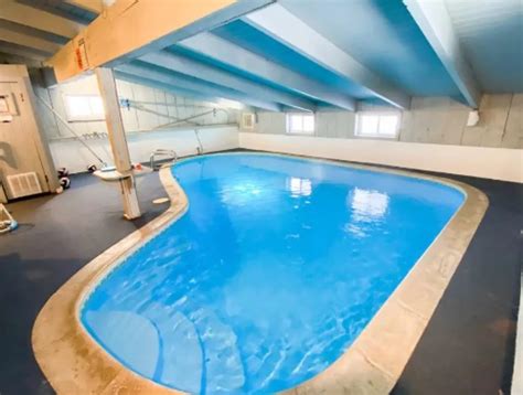 New Hampshire Airbnb with heated pool makes the perfect getaway – Vacation Apartment News ...