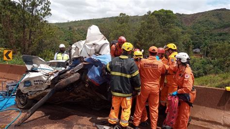 Seis pessoas morreram em acidente na rodovia Fernão Dias em MG CNN Brasil