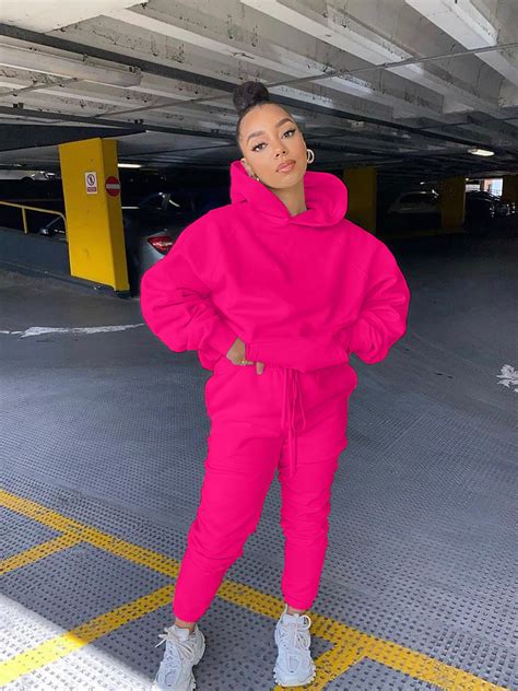 The Guide To Wear Tracksuit Trend Ferbena