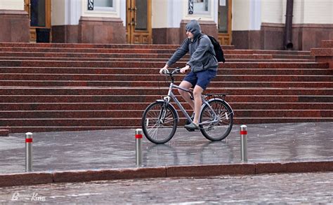У столиці в четвер буде дощ та прохолода - Вечірній Київ