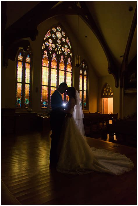 Becca And Will An Effortlessly Elegant Wedding At First Baptist Church